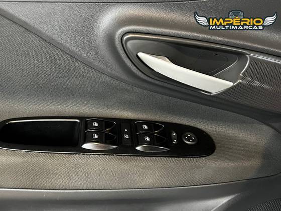 FIAT PUNTO 1.6 ESSENCE 16V FLEX 4P AUTOMATIZADO